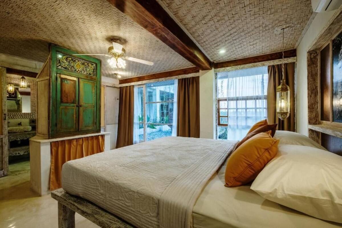 Superior Double Room | In-room safe, desk, WiFi (free), bed sheets