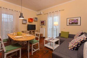 3 bedrooms, iron/ironing board, free WiFi - Metropolis Apartment (Zakynthos)
