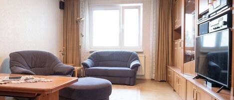 Smart TV, videojuegos, reproductor de DVD, libros