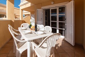 Outdoor dining - Benimar 13 - Two Bed overlooking the pool (Costa Adeje)