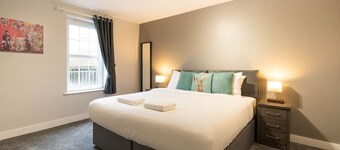 41 Devenish Manor · Escape Ordinary at Devenish Manor - 4 bed, modern