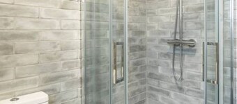 41 Devenish Manor · Escape Ordinary at Devenish Manor - 4 bed, modern
