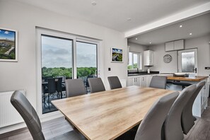 Dining - 12b Crest Rd · Escape Ordinary in Enniskillen (Enniskillen)