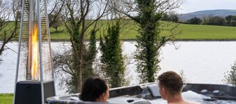 Lily's Pad · Escape Ordinary at Lily's Pad ~ Luxury~Lough Shore