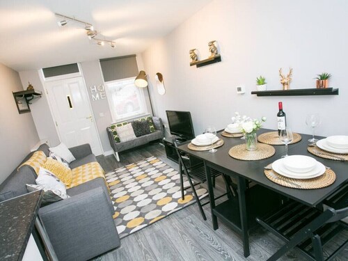 1 Malone Place · Malone Place Apartment