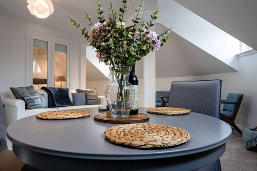 3 Bryan Street · Bryan Street No. 3 - Stunning & Spacious