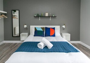 3 bedrooms, iron/ironing board, WiFi