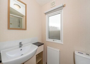 Bathroom - Otterton Premier Plus 2 (Budleigh Salterton)