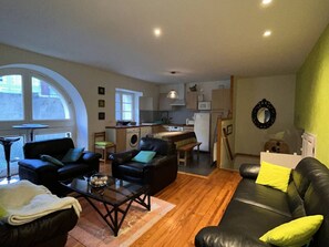 TV - Apartment 4/6 guests - Central residence Cauterets (Cauterets)