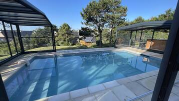 Piscina externa, piscina aquecida