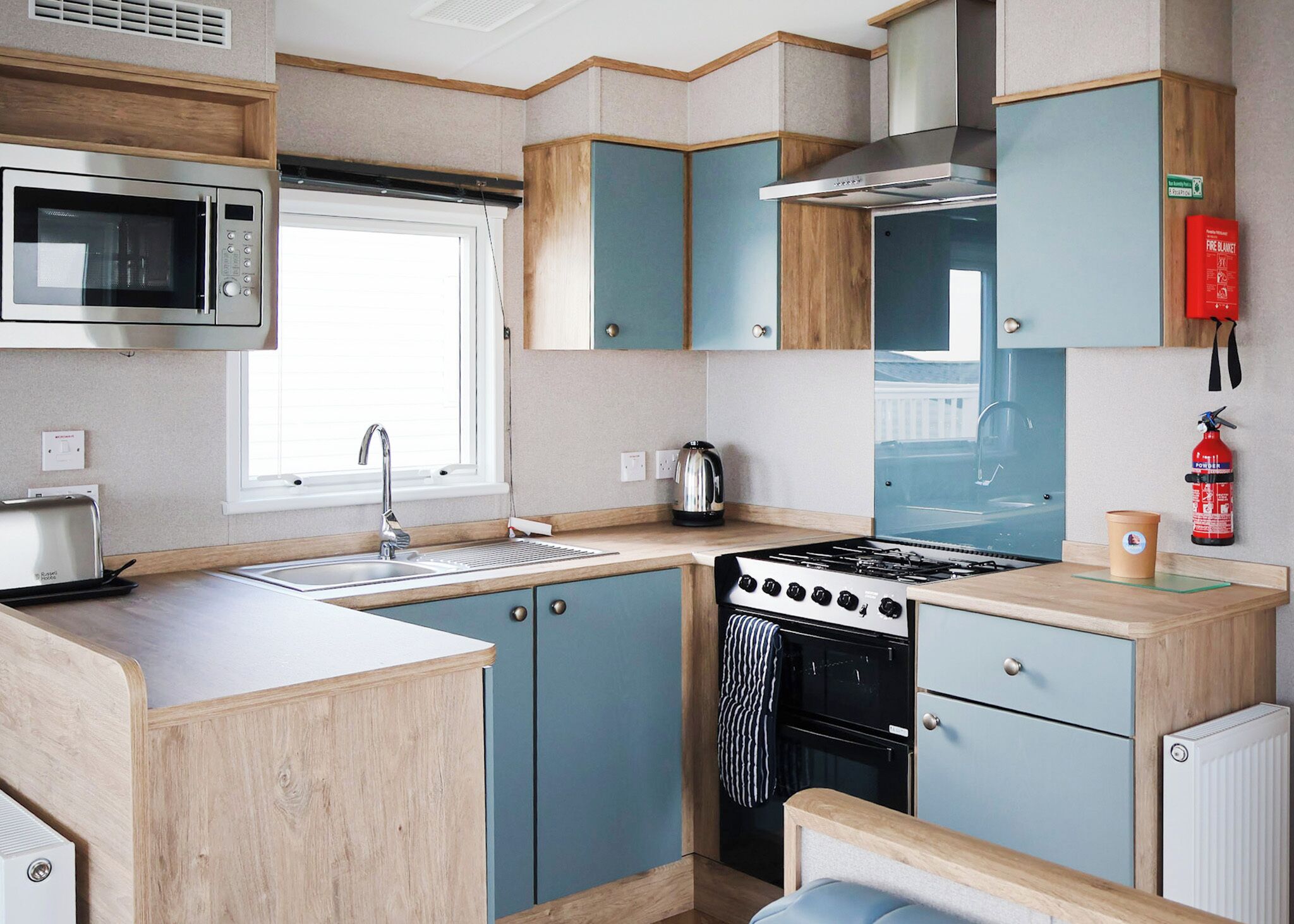 Fridge, oven, stovetop, toaster