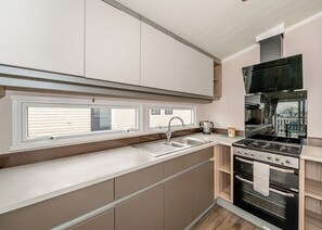 Fridge, oven, stovetop, toaster