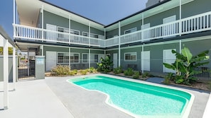 Pool - Pacific Motel 03 - Free WiFi (Forster)