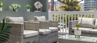 Jasmine Lodge in the heart of Forster