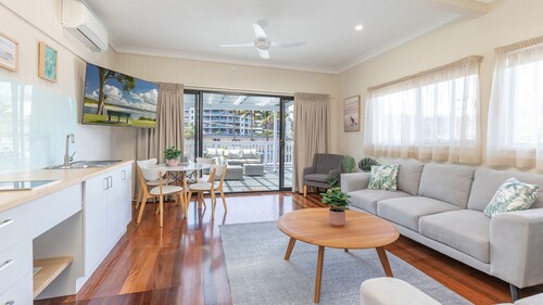 Jasmine Lodge in the heart of Forster