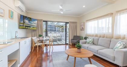 Jasmine Lodge in the heart of Forster