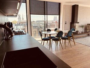 Dining - 3 Bed 2 Bath Penthouse in the heart of London with large Terrace with city view (London)