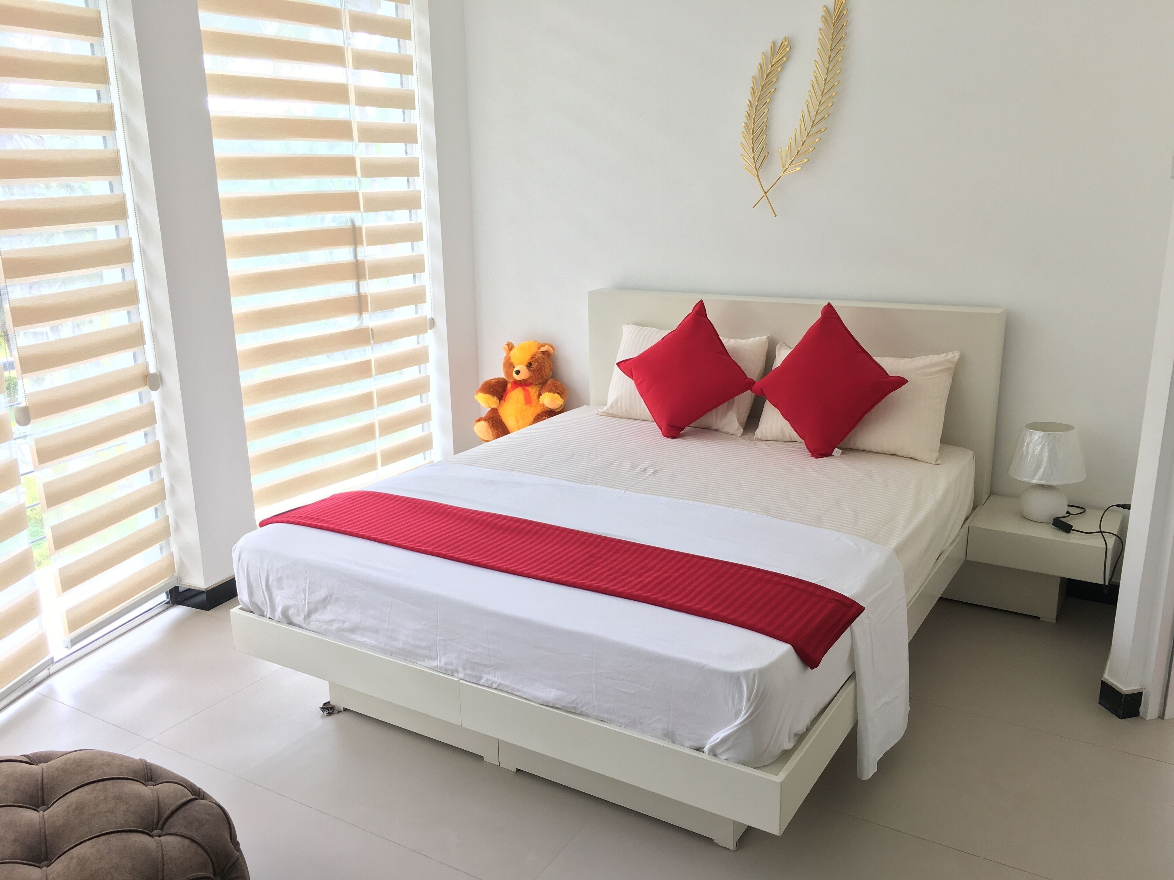 3 bedrooms, in-room safe, iron/ironing board, free WiFi