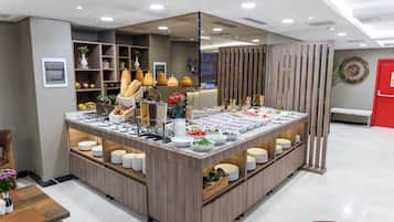 Desayuno buffet incluido todos los días