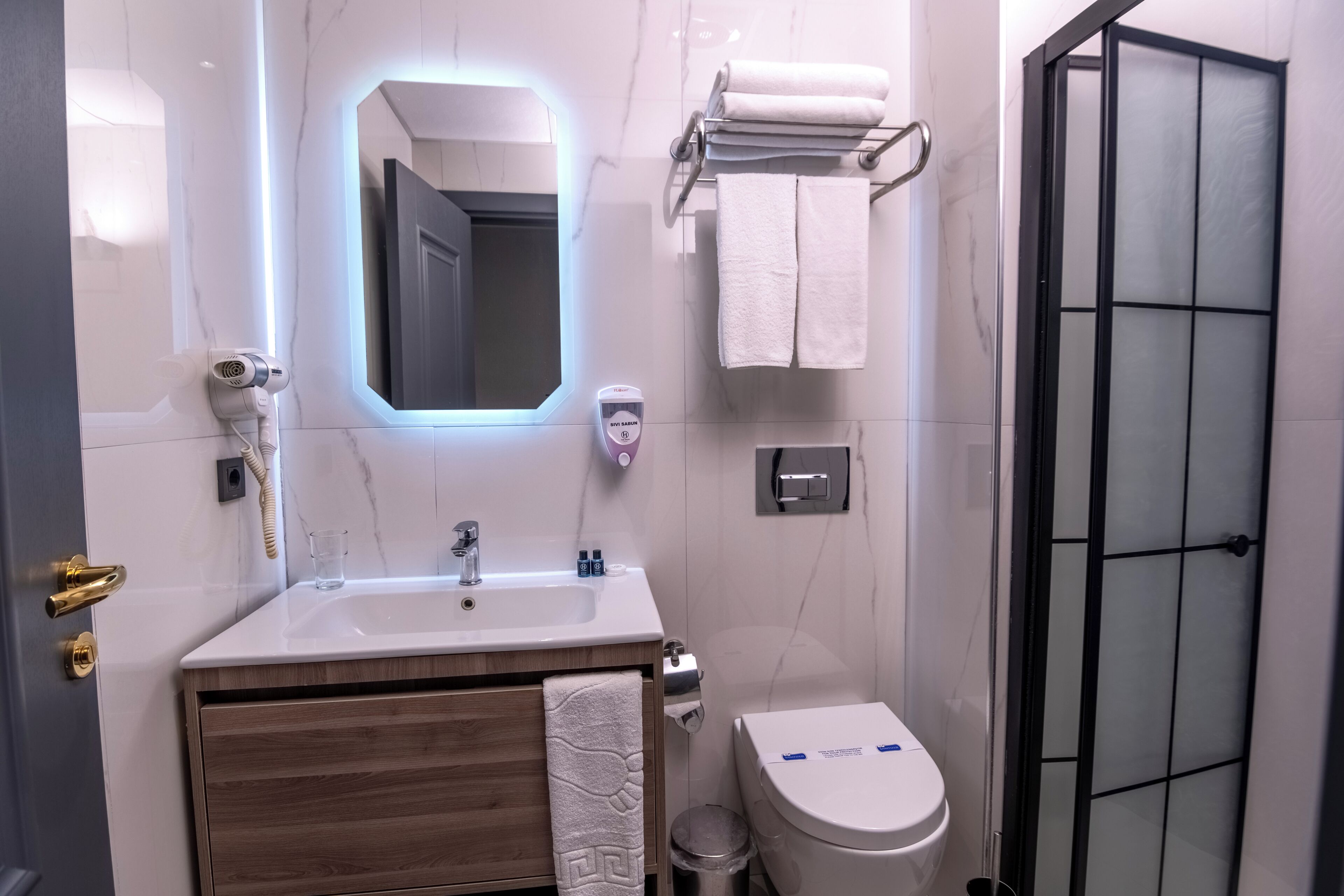 Photo - The Omiya Hotel