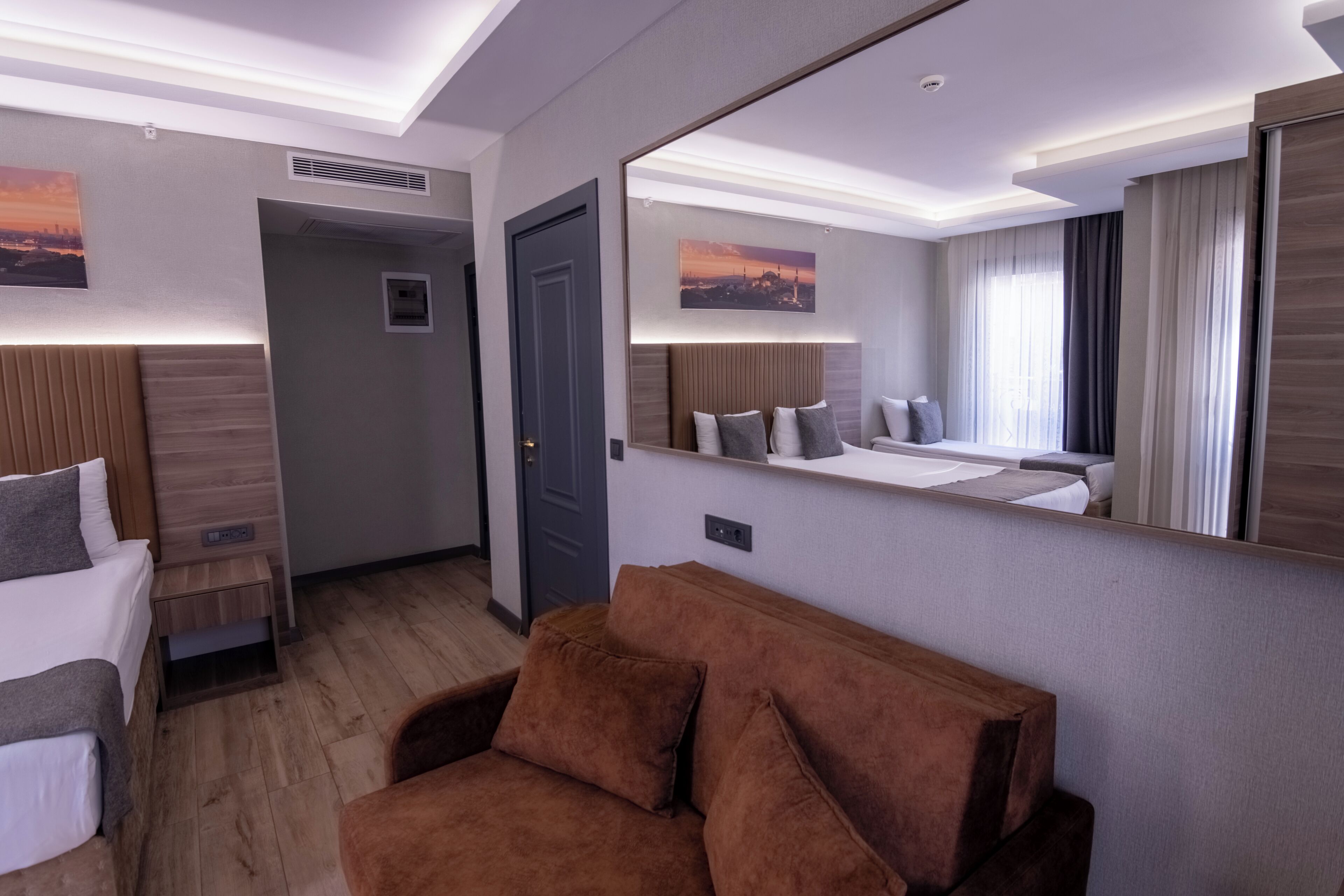 Photo - The Omiya Hotel