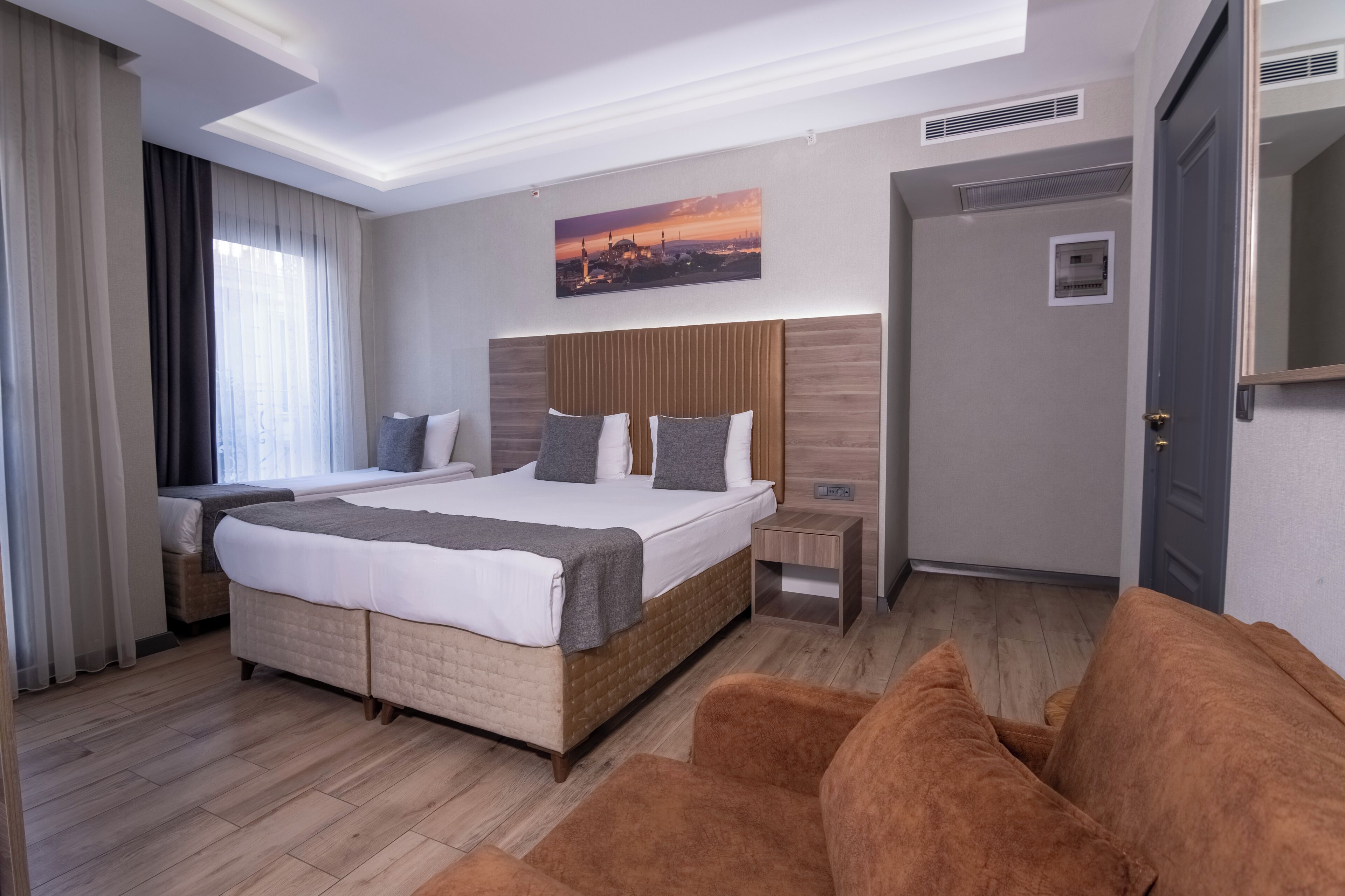 Photo - The Omiya Hotel