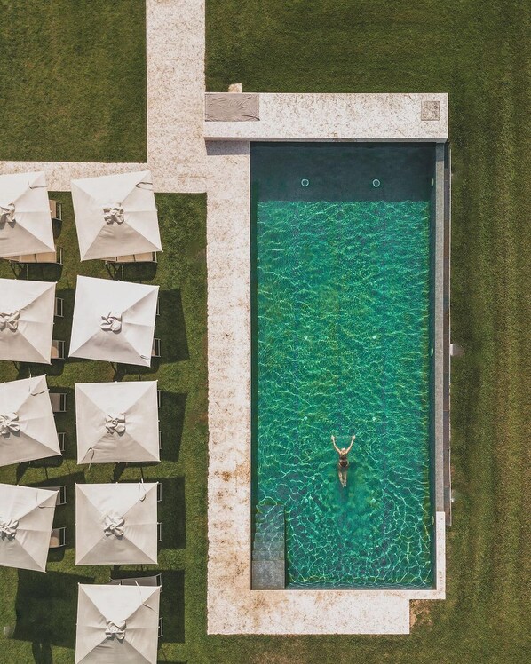 Indoor pool, seasonal outdoor pool, free pool cabanas, pool umbrellas - Natiia Relais - Adults Only (Lazise)