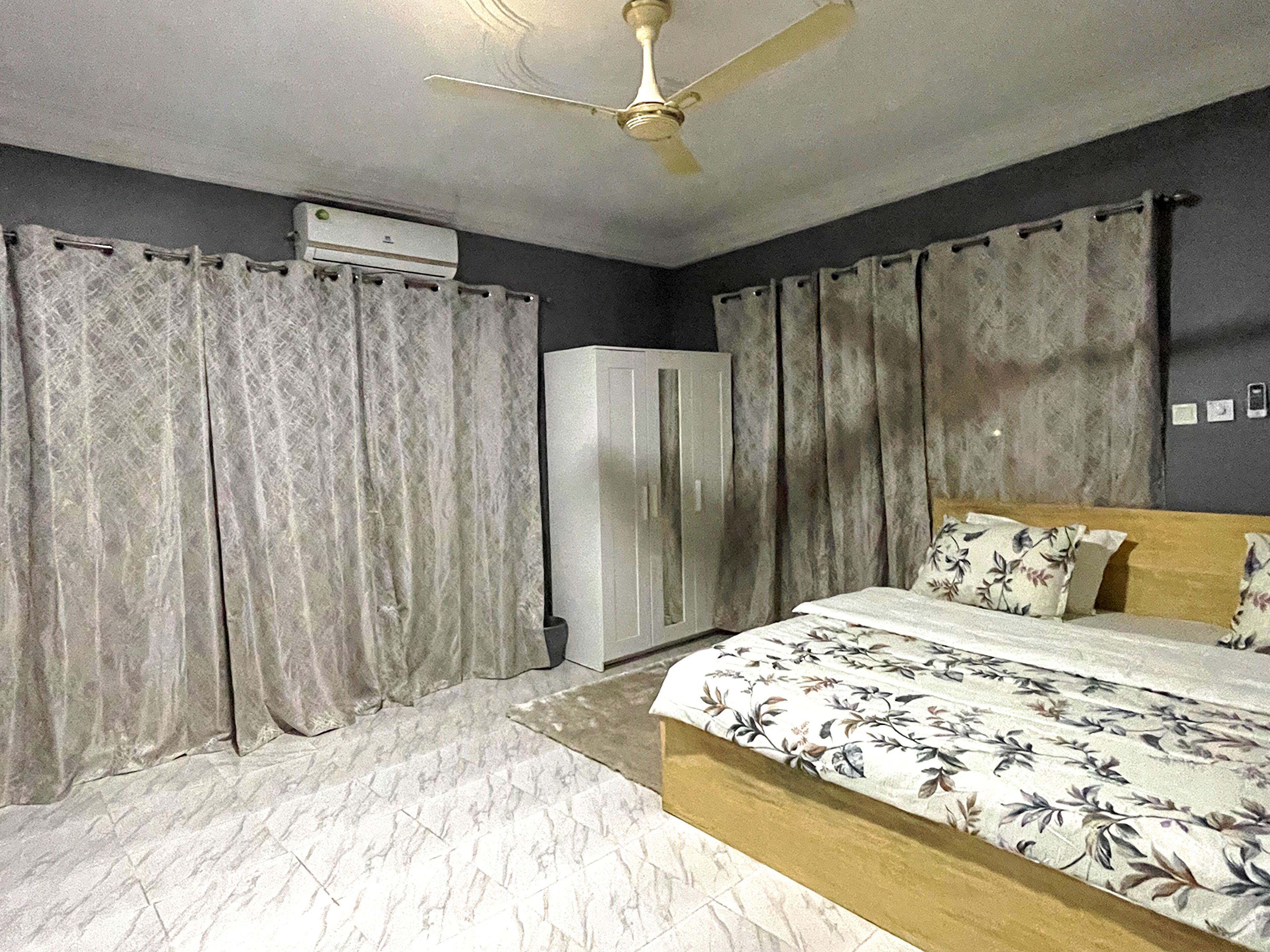 House | 2 bedrooms, iron/ironing board, free WiFi, bed sheets