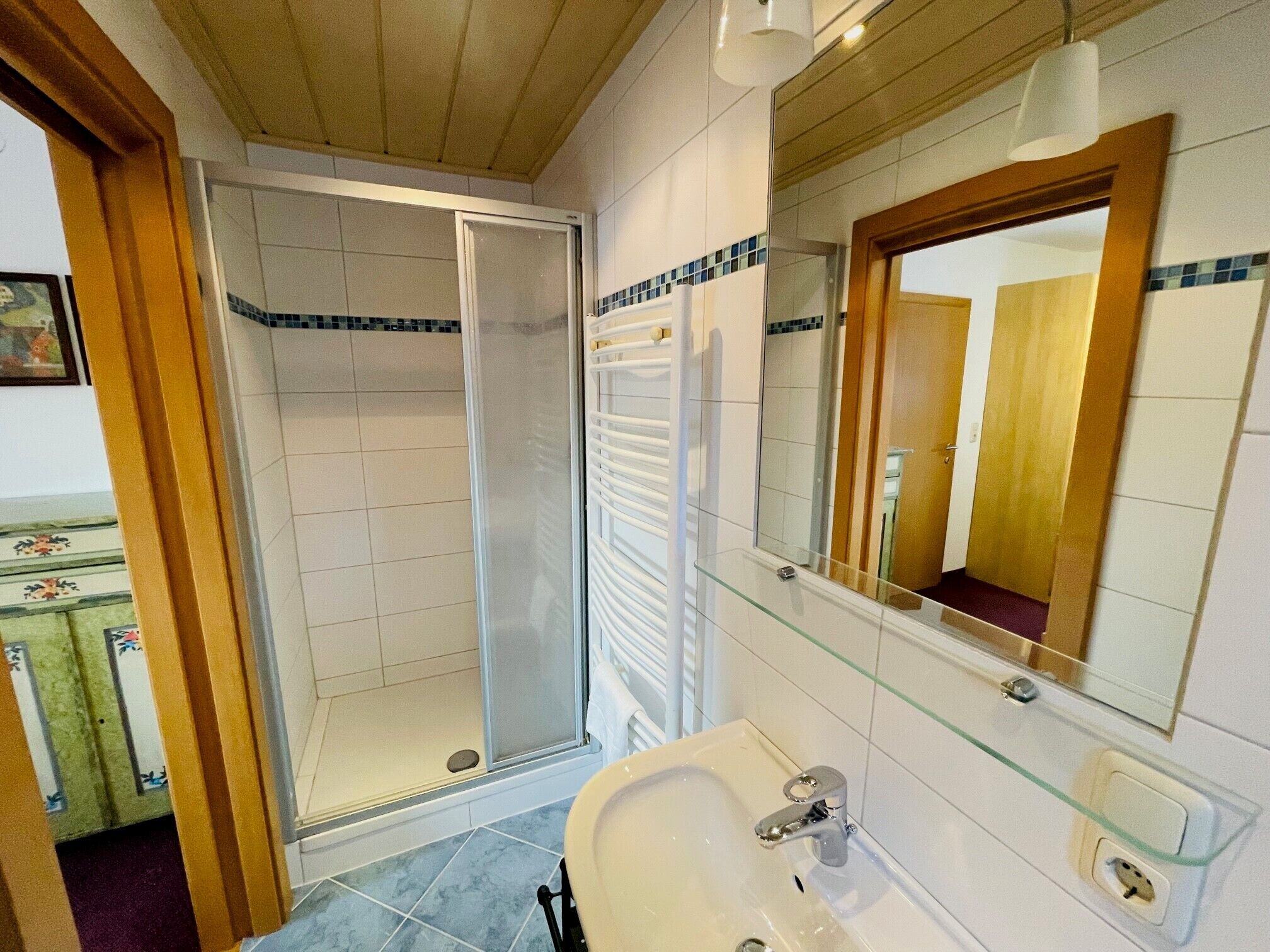 Standard Apartment | Bathroom | Towels, toilet paper