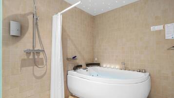 Apartment | Bathroom