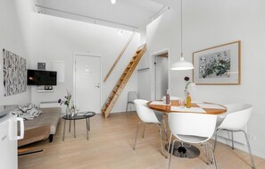 Living room - Beautiful Apartment in Hasle With 2 Bedrooms and Wifi (Hasle)