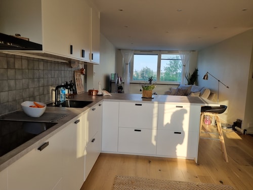 Four rooms apartment close to the city center