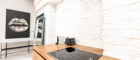 شقة فاخرة | مطبخ خاص | ثلاجة، ميكروويف، فرن، موقد طهي مسطح