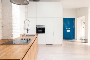 Luxury Apartment | Private kitchen | Fridge, microwave, oven, stovetop - 2ndhomes Luminous 2BR Loft House w Sauna (Helsinki)