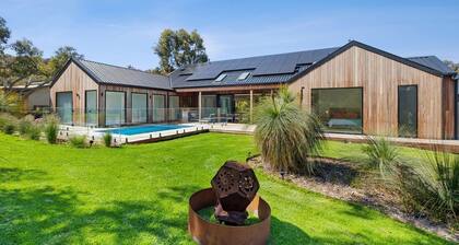 Moggs Creek Luxury Escape