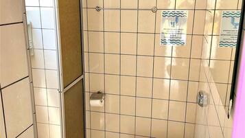 Basic-Apartment | Badezimmer