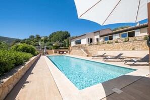 Outdoor pool - Magnificent Provencal property (Châteauneuf-Grasse)