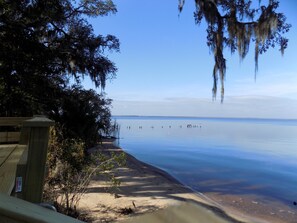 Beach nearby - Secluded Waterfront Home on the Bay (Pensacola)