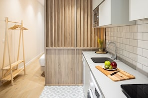 Executive Quadruple Room | Private kitchen