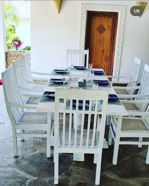 Outdoor dining