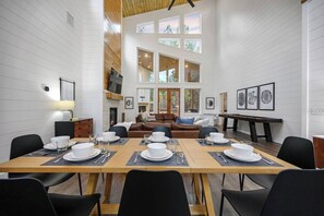 Dining - NEW Spectacular Modern Retreat -The Fika House-Lux (Broken Bow)