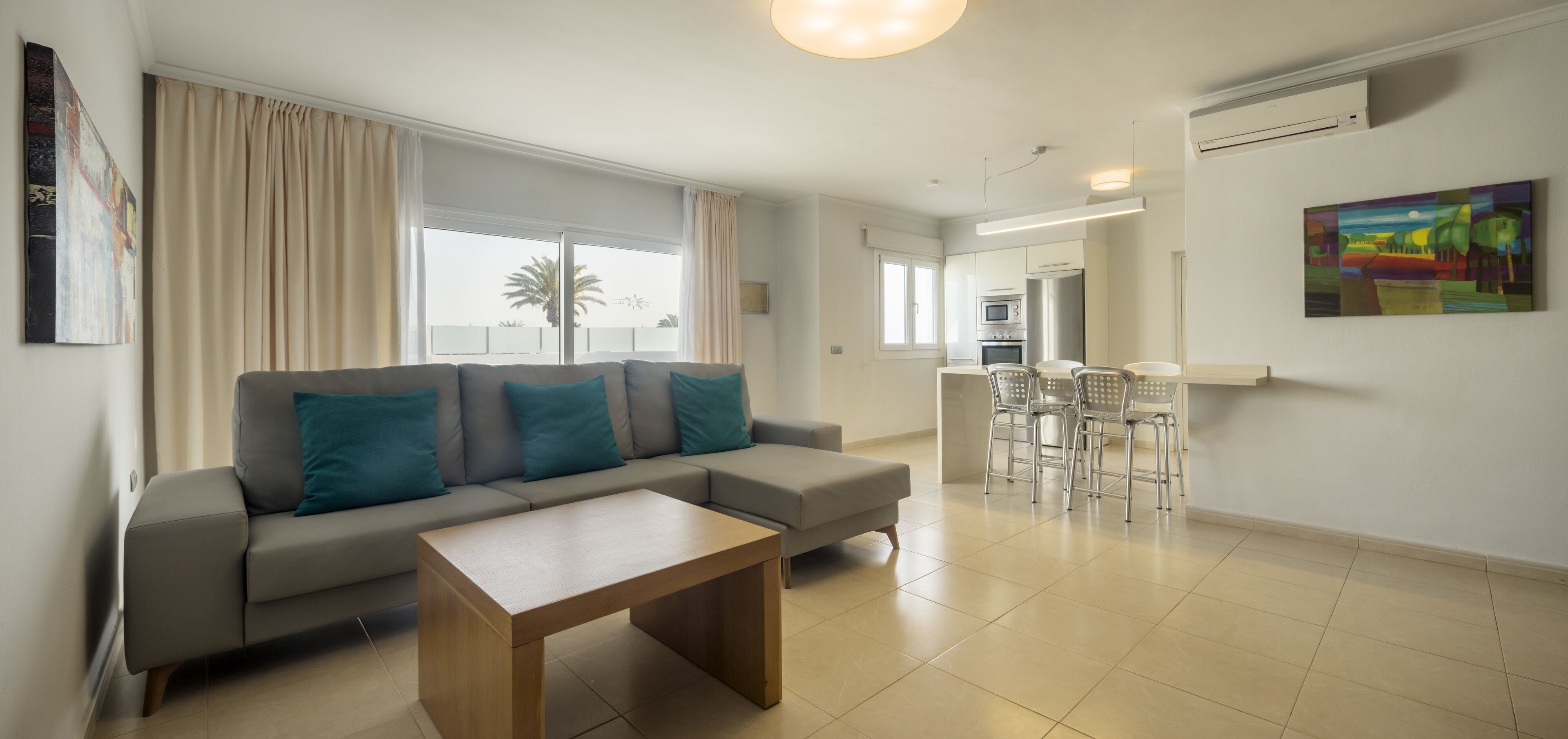 Télévision à écran plat de 40 pouces avec chaînes numériques, télévision