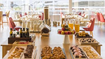 Daily buffet breakfast (EUR 16 per person)