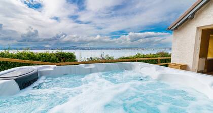 River View Cottage with Hot Tub, nr St Andrews