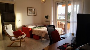 2 chambres, bureau, accès au Wi-Fi (inclus), literie fournie
