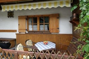 Outdoor dining - Rustic self-catering house in Virgen, Tyrol for up to 8 people (Virgen)
