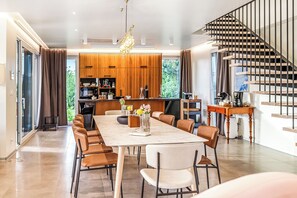 Biệt thự dành cho gia đình, 4 phòng ngủ (Luxury Villa Sonia With Wellness &) | Phòng ăn