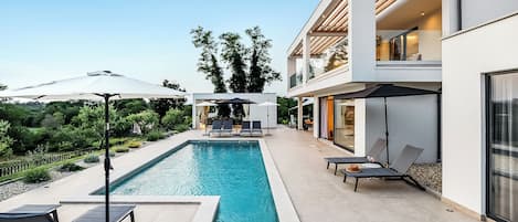 패밀리 빌라, 침실 여러 개 (Luxury Villa Sonia With Wellness &) | 수영장 | 시즌별로 운영되는 야외 수영장, 온수 수영장