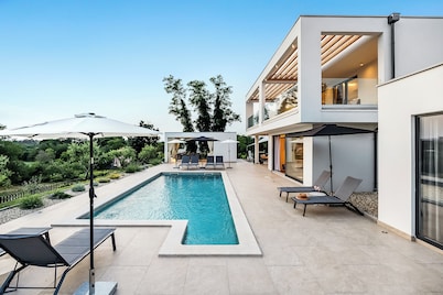 Luxury Villa Sonia With Wellness & Gym
