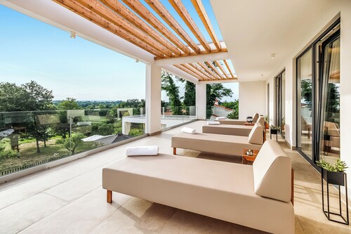 Luxury Villa Sonia With Wellness & Gym